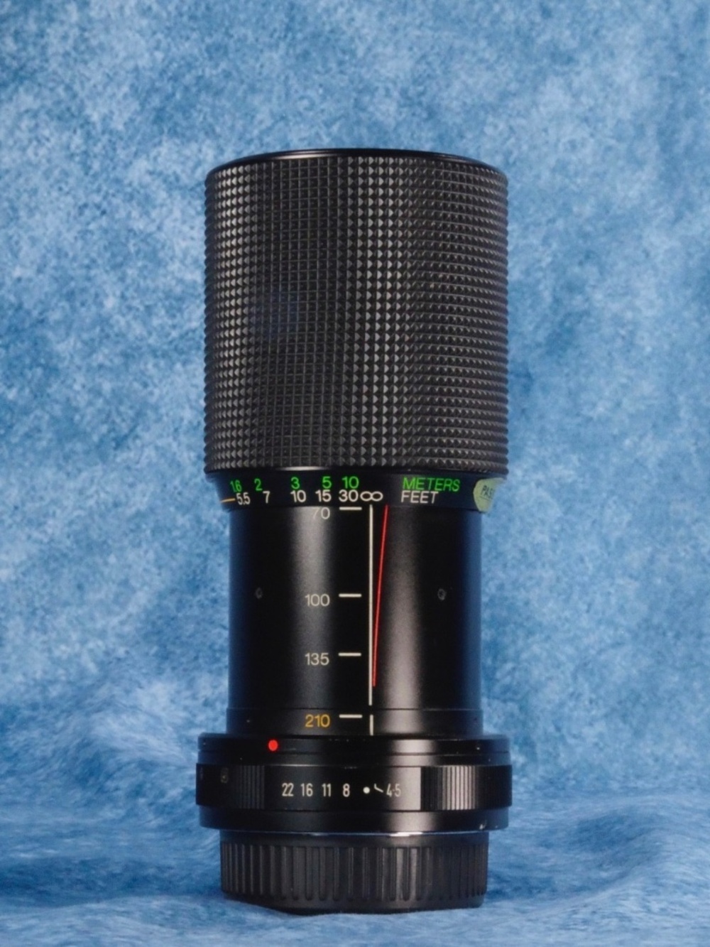 Vivitar MC Macro Focusing Zoom 70-210mm f/4.5 - Pentax Mount